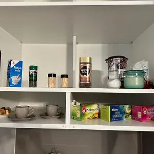 Beefree Connect-metro-shops-freeparking Apartment